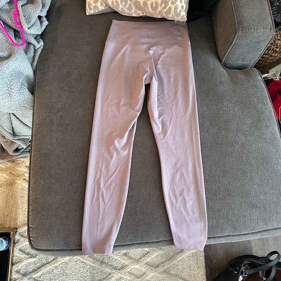 Nike Purple Dry fit Size Medium Yoga Fit Leggings - Picture 4 of 6